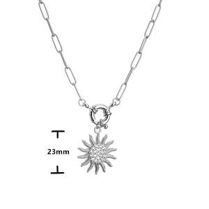 Collier chaîne trombone argenté avec pendentif soleil en zircons cubiques de 23mm