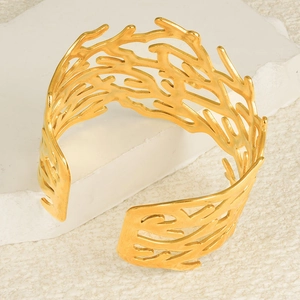 Polished 18K gold plated C-shaped stainless steel open cuff bracelet with coral design