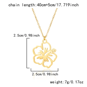 Detailed size specifications for the 18K gold-plated stainless steel flower pendant necklace