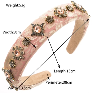 Cerchietto barocco rosa con strass champagne e decorazioni floreali raffinate