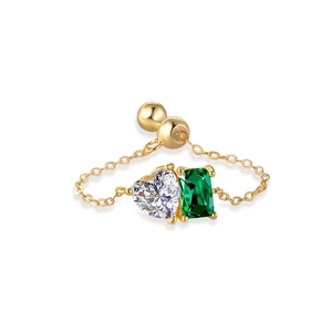 Adjustable S925 sterling silver chain ring with heart and green rectangular crystals