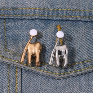 Broches créatives sur le thème dentaire en métal doré et argenté pour professionnels