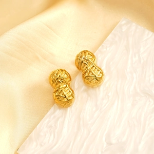 Vintage Peanut Shaped Stud Earrings 18K Gold Plated 304 Stainless Steel Woven Hollow Out Niche Jewelry For Women