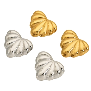 Polished heart-shaped stud earrings with shell texture in gold and silver stainless steel