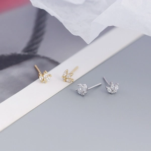 Elegant S925 sterling silver marquise crown stud earrings in gold and silver finish