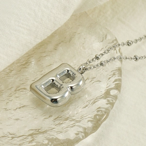3D bubble letter B pendant necklace in polished silver finish with bead chain