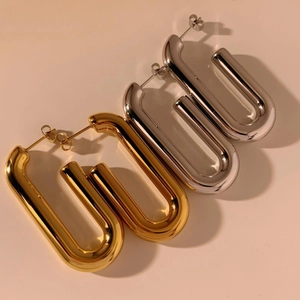 Polished hollow U-shaped geometric stainless steel earrings in gold and silver finish