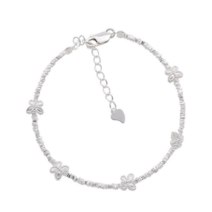 Zilveren vlinderarmband met getextureerde schakels en hartbedeltje voor vrouwen
