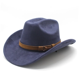 Détail d'un chapeau de cowboy en daim bleu marine avec bande en similicuir brun et boucle
