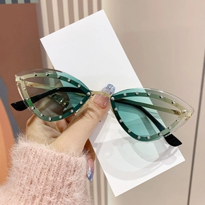 Schicke randlose Cat-Eye-Sonnenbrille mit grünen Verlaufsgläsern und Strasssteinen