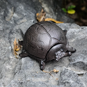 Retro Cast Iron Animal Key Box Ladybug Frog Turtle Shape Hide-A-Key Holder Vintage Outdoor Garden Entryway Decorative
