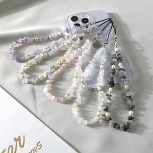 Lanière De Téléphone Faite Main Avec Éclats De Pierre De Cristal Naturelle Et Künstliche Perles Dragonne Perlée À La Mode