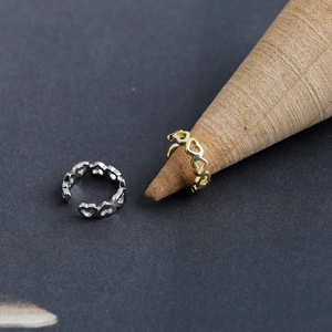 Minimalist S925 sterling silver heart-shaped ear cuffs in gold and silver finishes