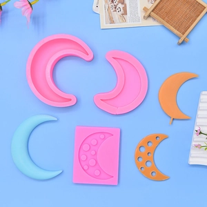 Three-piece set of moon-shaped silicone molds for DIY fondant and mousse cake decorating