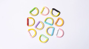 Colorful D-ring spring carabiner hooks in various mixed color finishes for DIY keychains