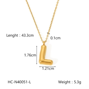 Detailed size specifications for a gold bubble letter L stainless steel necklace