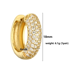 Detailed size chart showing 18mm diameter and 6mm width of golden teardrop hoop earrings