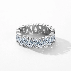 Bague d'éternité élégante en argent 925 avec zircons en forme de goutte d'eau poire