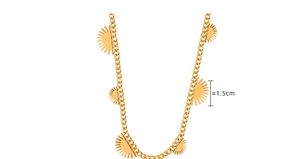 Detail of 18K gold-plated chunky chain necklace with 1.5cm starburst pendants