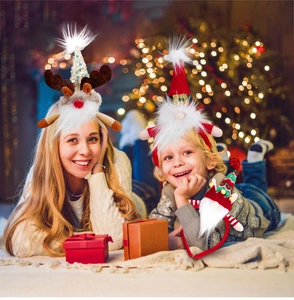 Detail von Weihnachts-Haarreifen mit Weihnachtsmann, Rentiergeweih und Pailletten-Deko