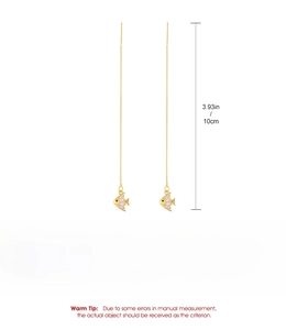 Detail of 10cm long gold fish tassel earrings with dimensions and 2.1g weight info