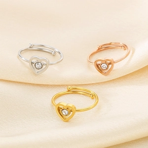Verstellbare herzförmige Edelstahlringe mit Zirkon in Gold, Silber und Roségold-Finish