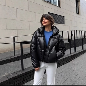 Women Metallic Glossy Puffer Jacket Hooded Zipper Short Padded Bread Coat Windproof Warm Outerwear Chic Streetwear