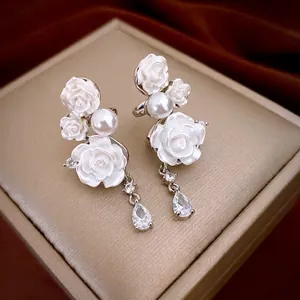 White Rose Flower Ear Clips Non Pierced With Imitation Artificial Pearl And Teardrop Zircon French Vintage Elegant Sweet Women Jewelry