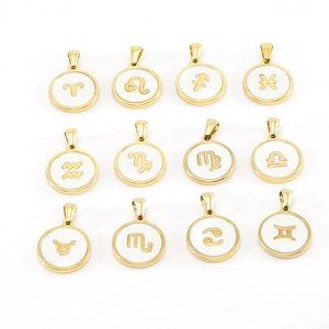 Colliers 12 signes du zodiaque en acier doré 18K avec incrustation nacre blanche sur fond blanc