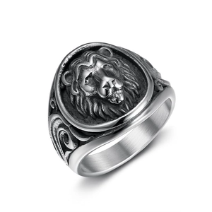 Hip hop style lion head ring in vintage silver finish made of stainless steel for men