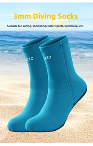 3mm blue neoprene diving socks for surfing and snorkeling on professional beach scenery