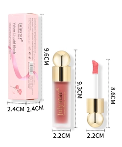 Vue détaillée du packaging du blush liquide velours avec applicateur et dimensions