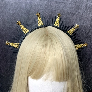 Gothic halo headband with black spikes and gold stars for Halloween cosplay accessories