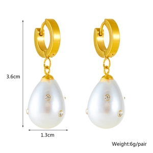 Vintage water drop pearl earrings with rhinestones in gold-plated stainless steel
