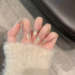 French style almond press-on nails with cat eye finish and pearl glitter accents