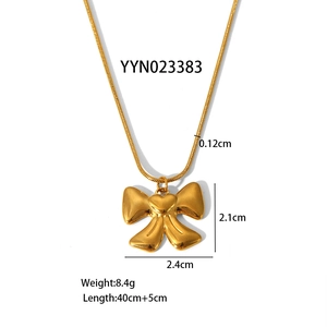Detailed dimensions of heart butterfly gold pendant necklace with length and weight info
