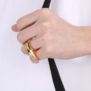 Chic gold crescent moon shaped stainless steel ring with smooth finish for men