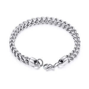 Polished silver Franco chain link necklace in stainless steel with a sturdy lobster clasp