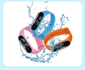 Water splash surrounding colorful waterproof silicone LED sports watches for kids