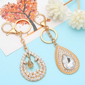 Fashionable crystal teardrop keychain set with gold plating and rhinestones accessories