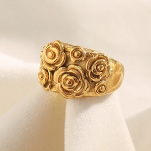 Vintage 18K gold plated stainless steel open ring with detailed rose flower reliefs