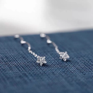 Eleganti orecchini a stella S925 in argento sterling con nappa lunga e zirconi