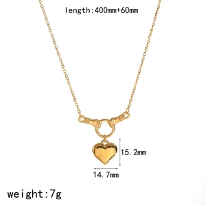 Vue détaillée du collier cœur doré avec dimensions et spécifications de poids sur fond blanc