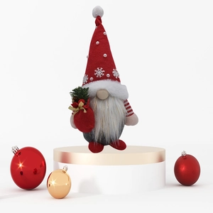 Détail d'un gnome de Noël avec chapeau rouge et sac cadeau sur un support d'exposition