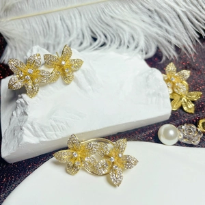 Luxury Pure Copper Pave Zirconia Flower Stud Earrings For Women Korean Style Elegant Floral Ear Jewelry Accessory