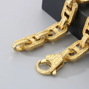 Bracciale punk vintage da uomo in catena dorata testurizzata con chiusura geometrica