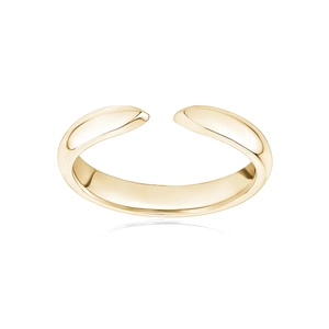 Detail shot of a triple-layered crisscross golden s925 silver open ring on white background