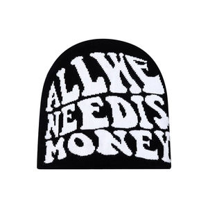 Μαύρος πλεκτός σκούφος με λευκό σύνθημα ALL WE NEED IS MONEY σε ύφανση ζακάρ