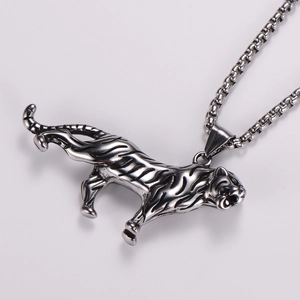 Colgante de cabeza de tigre de acero inoxidable pulido con cadena para hombre