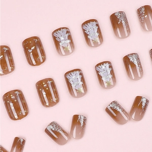 24pcs festive amber star and Christmas tree press-on nails with shiny finish